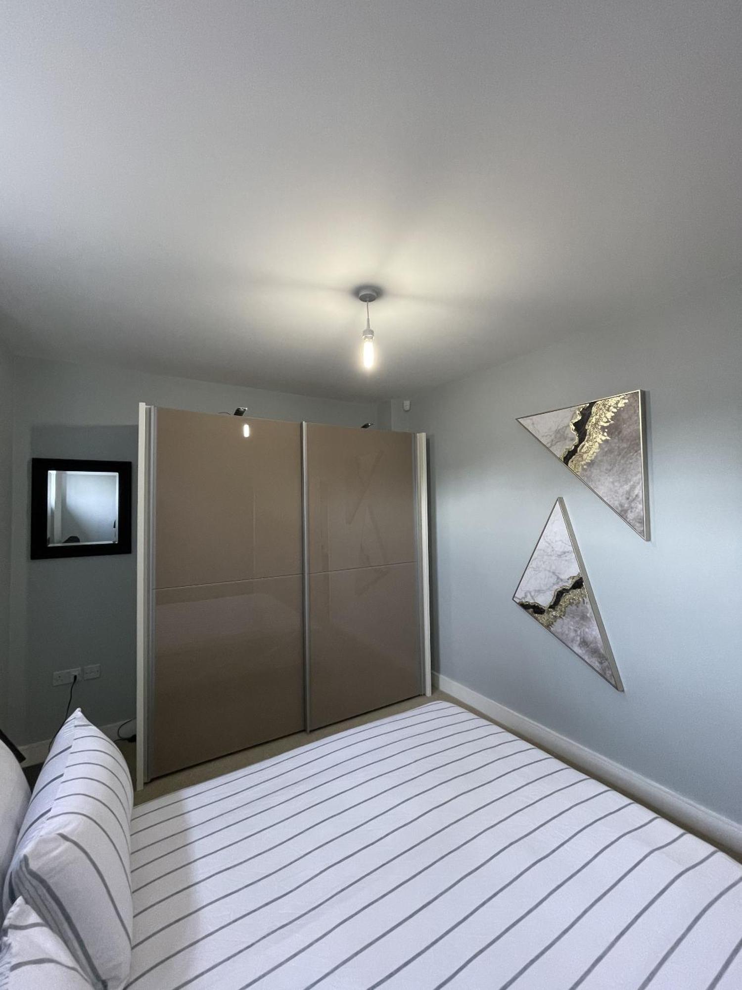 Luxurious Private One Bedroom